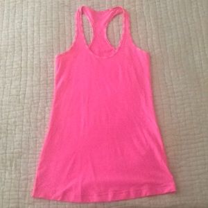 Lululemon tank size 6